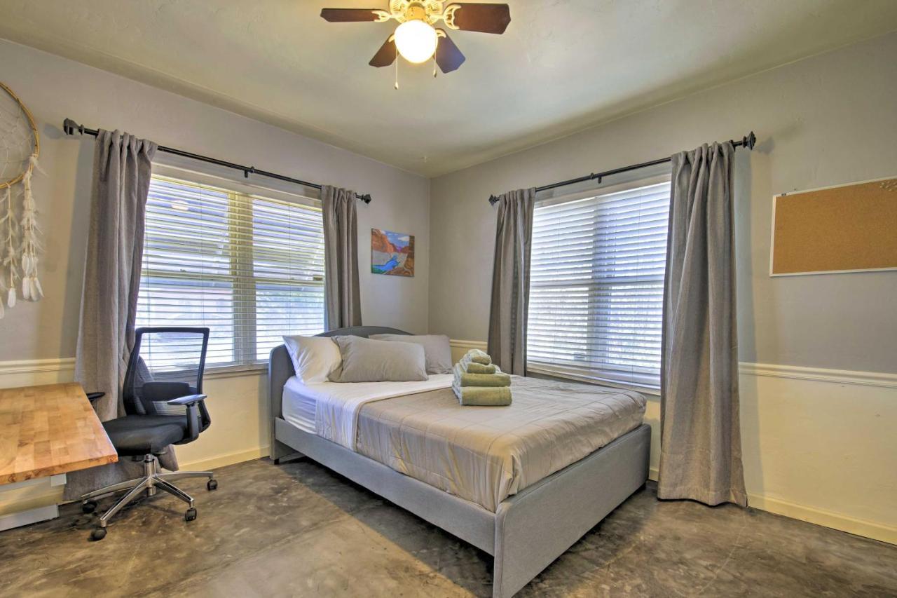 Central Phoenix Cottage With Private Yard! 외부 사진
