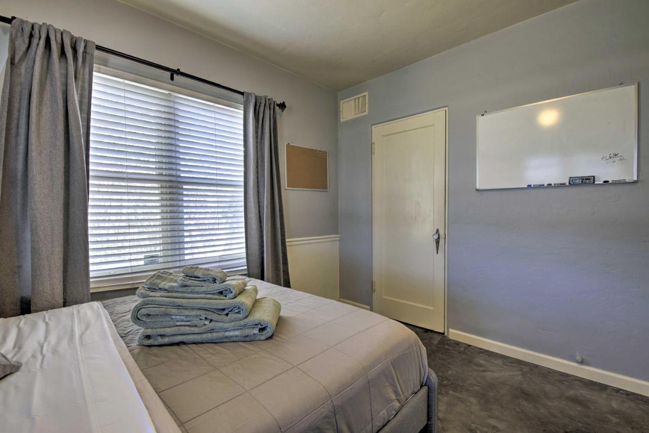 Central Phoenix Cottage With Private Yard! 외부 사진